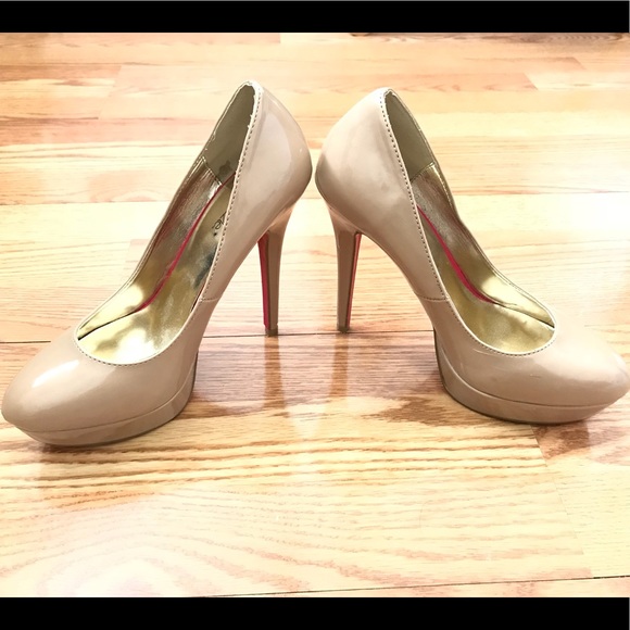 Nude Platform Heels - Picture 4 of 5